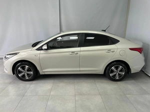 Седан Hyundai Solaris 2017 года, 1235000 рублей, Красноярск