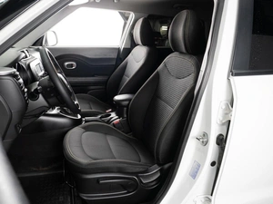 Хетчбэк Kia Soul 2016 года, 1370000 рублей, Тюмень