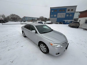 Седан Toyota Camry 2011 года, 1400000 рублей, Красноярск