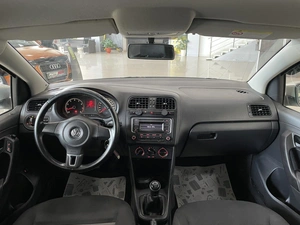 Седан Volkswagen Polo 2013 года, 747000 рублей, Солонцы