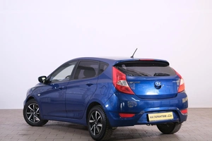 Хетчбэк Hyundai Solaris 2012 года, 619000 рублей, Омск