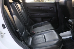 Внедорожник Mitsubishi Outlander 2016 года, 1699000 рублей, Омск