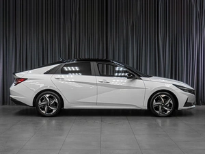 Седан Hyundai Elantra 2022 года, 2379000 рублей, Тюмень