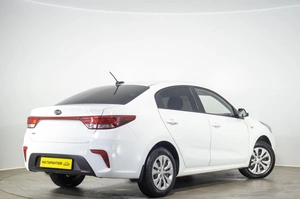 Седан Kia Rio 2018 года, 1129000 рублей, Оренбург