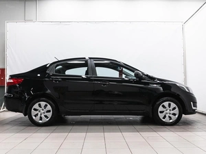 Седан Kia Rio 2013 года, 940000 рублей, Красноярск