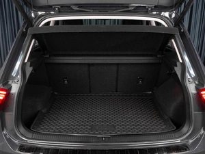 Внедорожник Volkswagen Tiguan 2021 года, 3499000 рублей, Тюмень