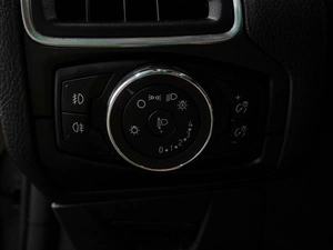 Хетчбэк Ford Focus 2012 года, 679000 рублей, Воронеж