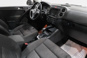 Внедорожник Volkswagen Tiguan 2011 года, 1229000 рублей, Новокузнецк