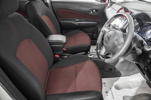 Хетчбэк Nissan Note 2015 года, 899000 рублей, Барнаул
