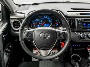 Внедорожник Toyota RAV4 2013 года, 1850000 рублей, Красноярск