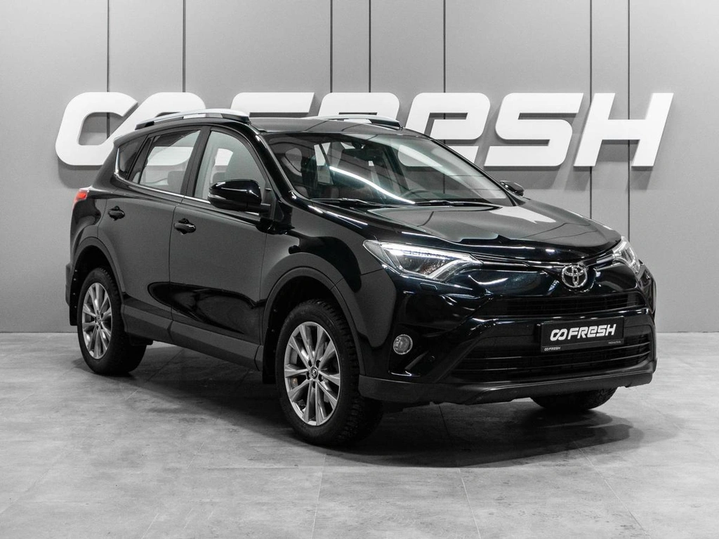 Внедорожник Toyota RAV4 2017 года, 2429000 рублей, Тюмень