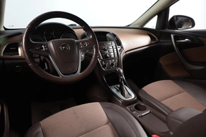 Хетчбэк Opel Astra 2014 года, 989000 рублей, Новосибирск