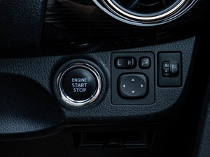 Хетчбэк Toyota Vitz 2019 года, 998000 рублей, Краснодар