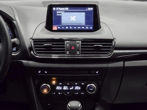 Седан Mazda 3 2018 года, 1349000 рублей, Красноярск