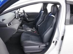 Хетчбэк Toyota Corolla 2020 года, 1789404 рублей, Москва