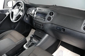 Внедорожник Volkswagen Tiguan 2012 года, 1749000 рублей, Тюмень