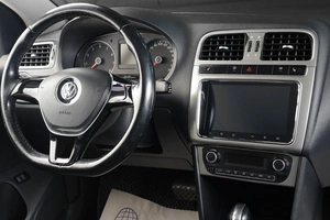 Седан Volkswagen Polo 2016 года, 1099000 рублей, Тюмень