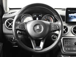 Внедорожник Mercedes-benz GLA-класс 2016 года, 1881900 рублей, Казань