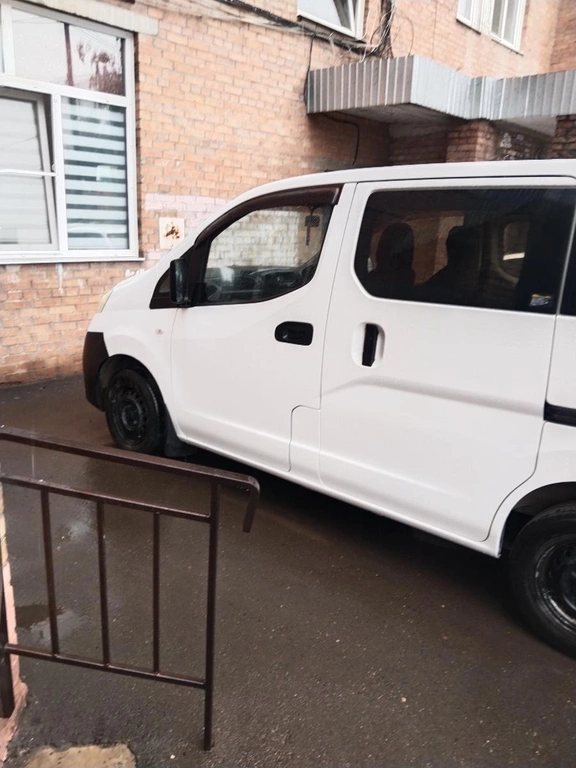 Минивэн Nissan NV200 2010 года, 930000 рублей, Красноярск
