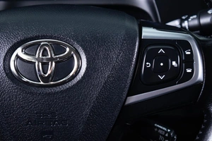 Седан Toyota Camry 2015 года, 1799000 рублей, Пермь