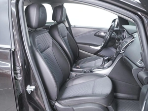 Седан Opel Astra 2013 года, 845000 рублей, Ростов-на-Дону