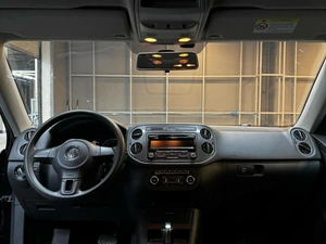 Внедорожник Volkswagen Tiguan 2013 года, 1347000 рублей, Красноярск