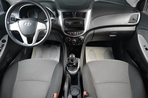 Хетчбэк Hyundai Solaris 2011 года, 949000 рублей, Тюмень