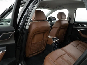 Седан Audi A6 2019 года, 3899077 рублей, Москва