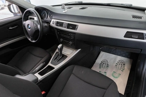 Седан BMW 3 серия 2011 года, 1129000 рублей, Красноярск