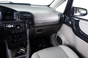 Минивэн Opel Zafira 2004 года, 659000 рублей, Пермь