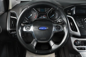 Универсал Ford Focus 2013 года, 999000 рублей, Тюмень