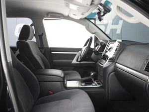 Внедорожник Toyota Land Cruiser 2015 года, 5490000 рублей, Омск