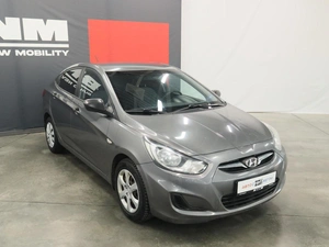 Седан Hyundai Solaris 2014 года, 680000 рублей, Курск