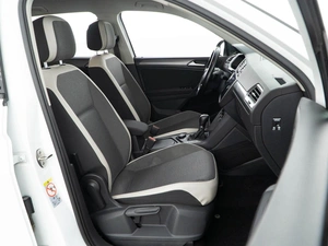 Внедорожник Volkswagen Tiguan 2019 года, 2649050 рублей, Москва