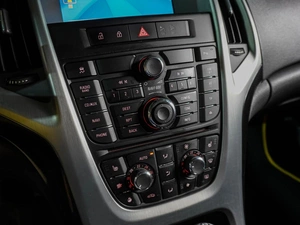 Хетчбэк Opel Astra 2012 года, 769000 рублей, Воронеж