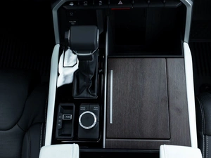 Внедорожник Toyota Sequoia 2025 года, 15000000 рублей, Новоивановское