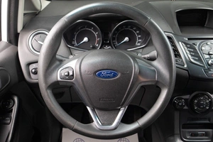 Седан Ford Fiesta 2015 года, 749000 рублей, Оренбург