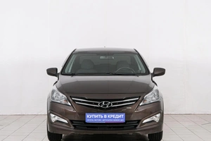 Седан Hyundai Solaris 2016 года, 1349000 рублей, Красноярск
