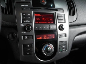 Седан Kia Cerato 2009 года, 649000 рублей, Воронеж