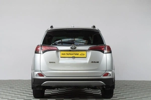 Внедорожник Toyota RAV4 2017 года, 2869000 рублей, Челябинск