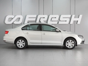 Седан Volkswagen Jetta 2015 года, 1292000 рублей, Красный Пахарь