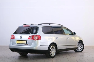 Универсал Volkswagen Passat 2008 года, 689000 рублей, Омск