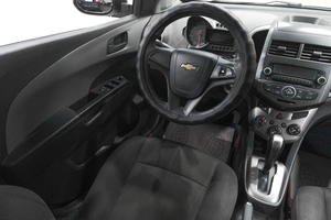 Седан Chevrolet Aveo 2012 года, 599000 рублей, Новокузнецк