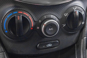 Хетчбэк Hyundai Solaris 2013 года, 839000 рублей, Барнаул