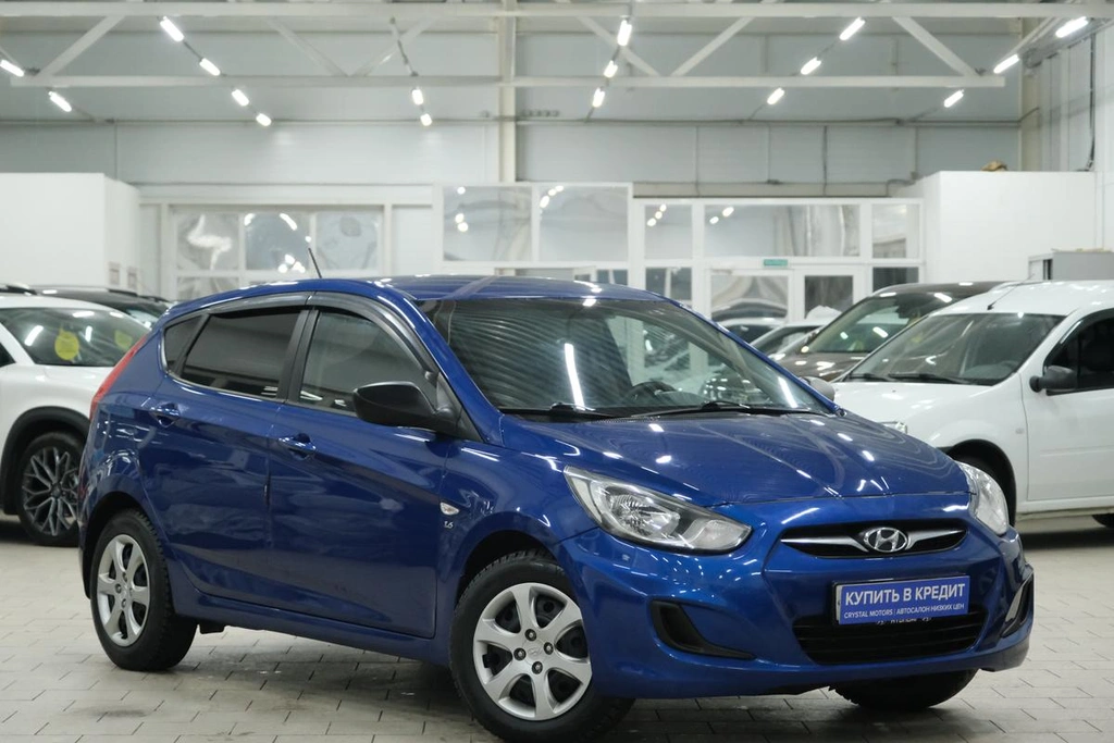 Хетчбэк Hyundai Solaris 2012 года, 1039000 рублей, Омск
