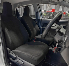 Хетчбэк Toyota Vitz 2017 года, 1087000 рублей, Красноярск