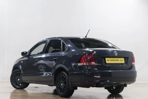 Седан Volkswagen Polo 2016 года, 1099000 рублей, Новокузнецк