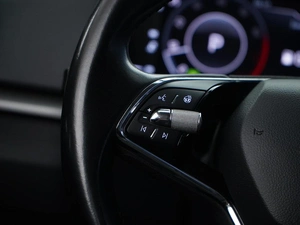 Внедорожник Skoda Karoq 2021 года, 2099050 рублей, Москва