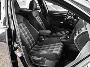 Универсал Volkswagen Golf 2018 года, 1874000 рублей, Кирилловка