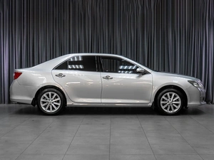Седан Toyota Camry 2013 года, 1929000 рублей, Тюмень